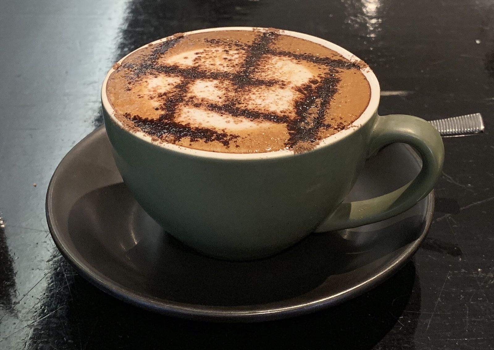 カプチーノのカップ(イメージ写真)